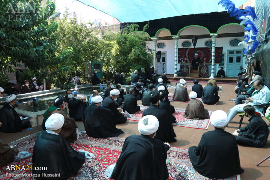 Photos: Muharram mourning ceremony at Ayatollah Borujerdi's office
