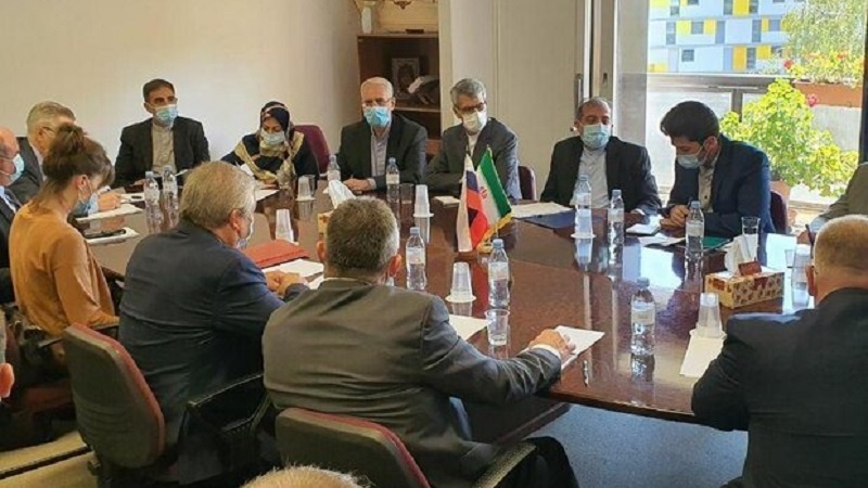 イラン、コロナ禍での対シリア国民制裁解除と人道支援を強調