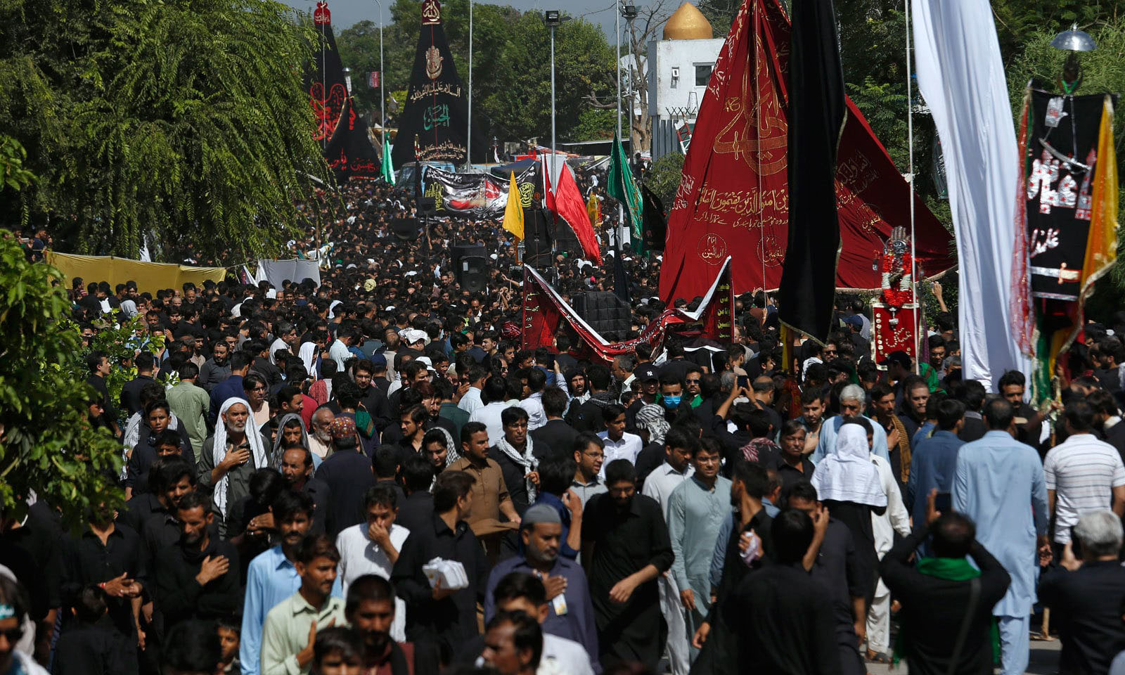 ہند و پاک میں 9 محرم الحرام کے جلوس ہائے عزا برآمد