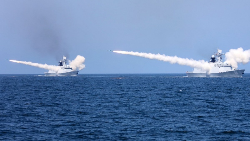 Cina Pukul Mundur Kapal Perang AS dari LCS