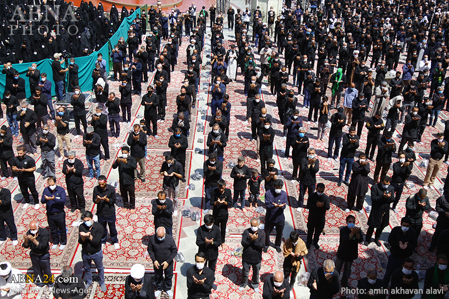 Photos: Ashura noon prayer performed in Qom