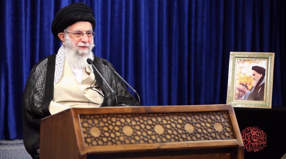 Ayatollah Khamenei: Hadaddiyar Daular Larabawa Ta Ha’inci Al-ummar musulmi, Amma Ba Za ta Yi Nisa Ba
