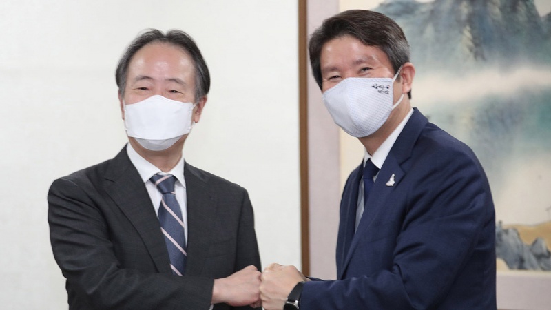 韓国統一相が冨田大使と会談、「南北関係改善は日本にも有益」