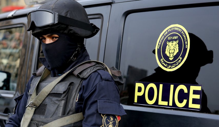 الشرطة المصرية تقتل مواطنين وصفتهما بـ"شديدي الخطورة"