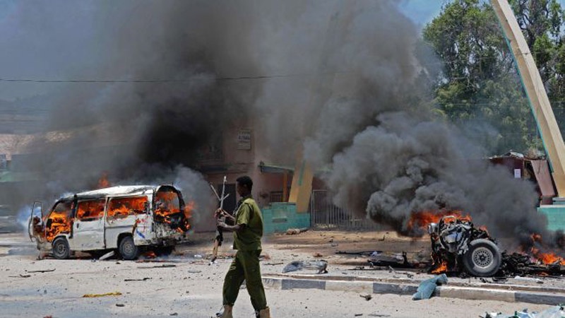 Somalia: attacco alla base militare: 4 uccisi. Ferito consigliere USA