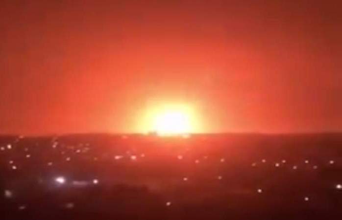 انفجار هائل داخل قاعدة عسكرية بضواحي مدينة الزرقاء الأردنية