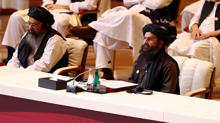 وجها لوجه.. أول اجتماع بين مفاوضي "طالبان" والحكومة الأفغانية