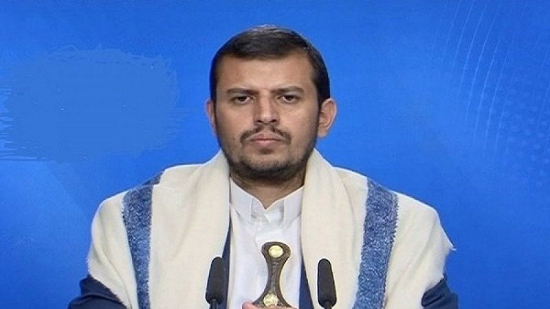 सऊदी अरब और इमारात पैग़म्बरे इस्लाम के दुशमनों की पंक्ति में शामिल हो गए हैं