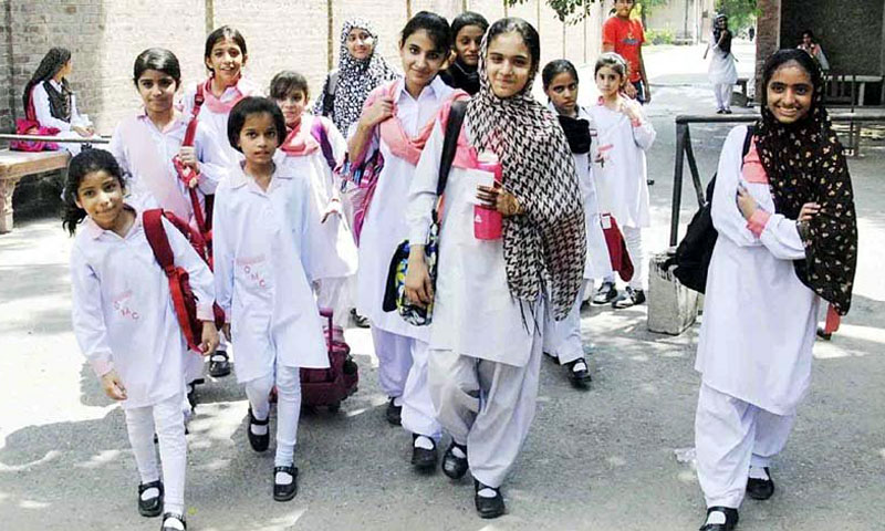 6 ماہ بعد پاکستان میں تعلیمی ادارے کھل گئے