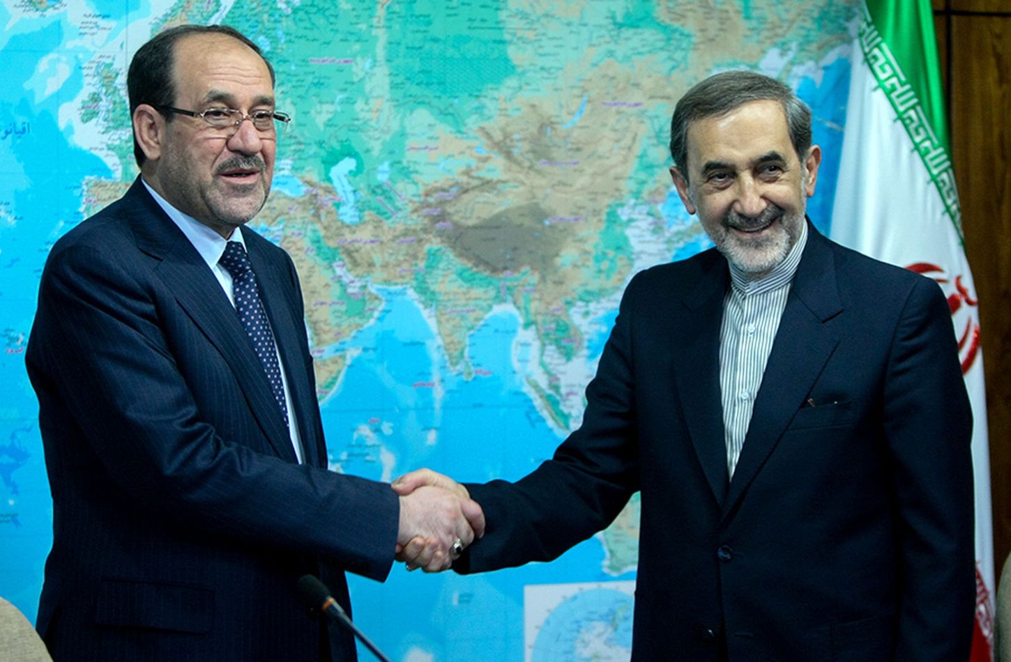 منطقة غرب آسيا متأثرة بالعلاقات الأخوية الوثيقة بين "إيران والعراق"