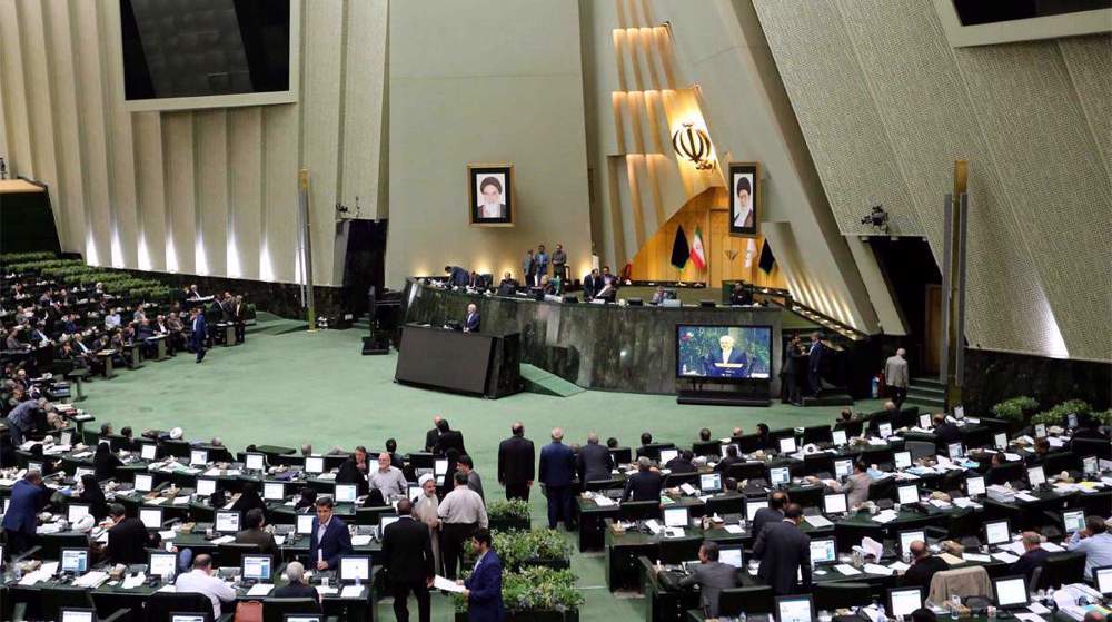 Triple-urgency motion to counter US hostile measures submitted by Iran's parliament committee 