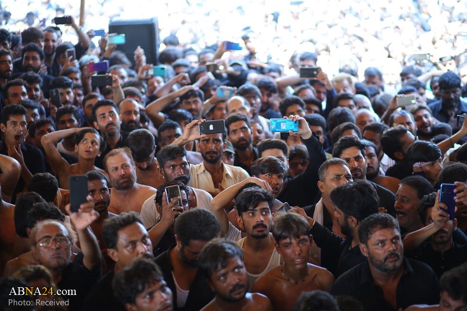 تقرير مصور / مواكب عزاء في اليوم العاشر من محرم في مدينة "اتك" الباكستانية