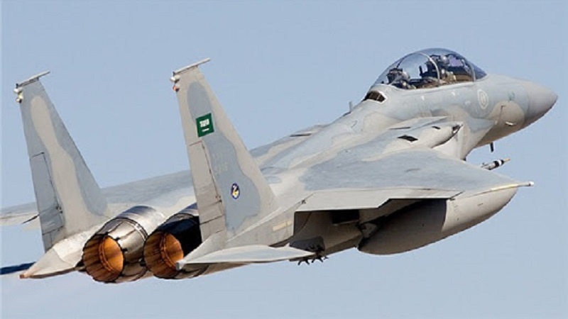 アラブ連合軍の戦闘機が、イエメン諸州を空爆