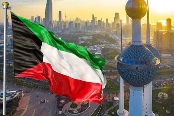 نشطاء كويتيون ينظمون وقفة أمام البرلمان رفضا للتطبيع