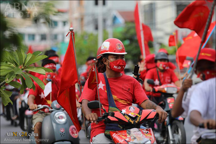 မႏၲေလးၿမိဳ႕ တြင္ NLD ပါတီေထာက္ခံ သူမ်ားက ဆိုင္ကယ္မ်ား၊ ကားမ်ားျဖင့္ လွည့္လည္ မဲဆြယ္ မႈျပဳလုပ္