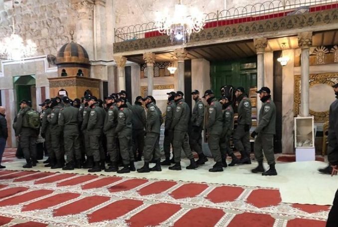 Zionist forces denies Palestinians’ access to Ibrahimi Mosque for Jewish holidays