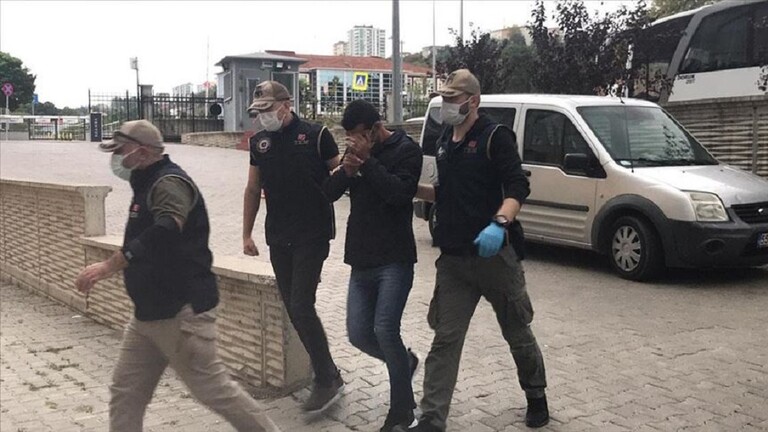 السلطات التركية ترحل مجموعة جديدة من عناصر "داعش" إلى العراق
