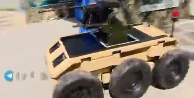 Iran Luncurkan Robot untuk Perang Darat