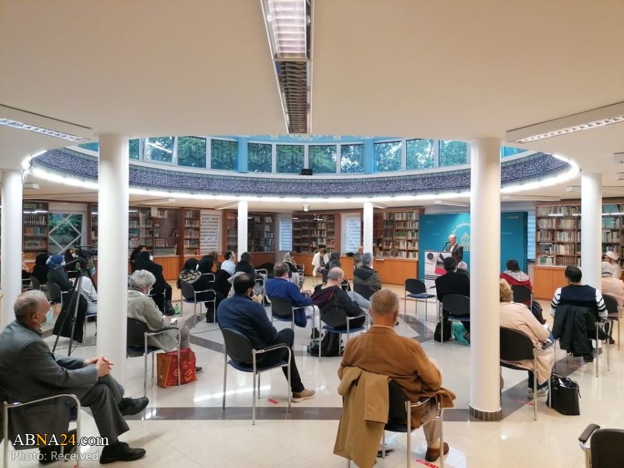 Photos: Book on "Arbaeen Pilgrimage" by Peter Schütt Unveiled at Islamic Center of Hamburg, Germany 