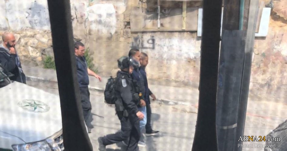 Israeli occupation forces kidnap three Palestinians in Al-Quds, Bethlehem