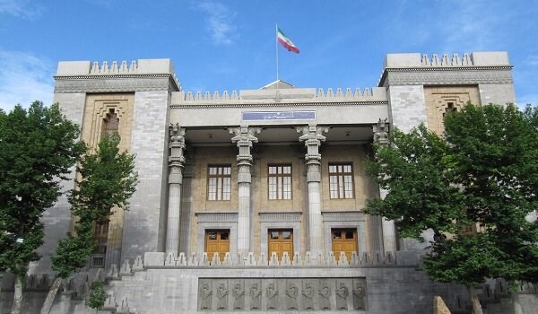 طهران: النظام السعودي والكيان الصهيوني آخر من يحق لهما التحدث عن الاتفاق النووي 