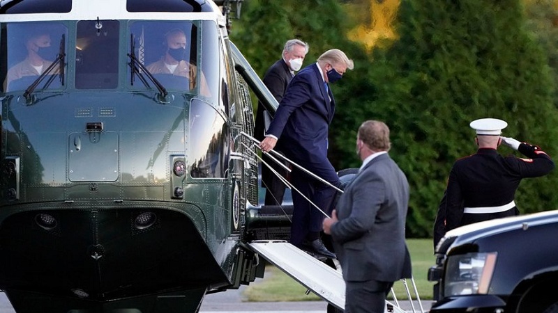 Трамп уехал из больницы в Белый дом