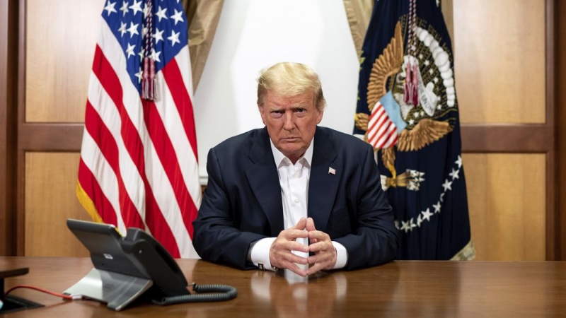 USA, Trump dimesso da ospedale: 'Forse sono immune'
