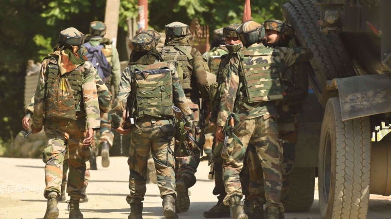 কাশ্মীরে সংঘর্ষে ২ গেরিলা নিহত, সীমান্তে ভারত-পাকিস্তানের মধ্যে গোলাগুলি