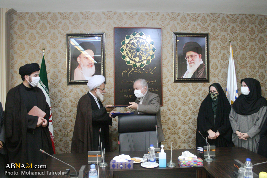 أحمدي تبار: الحصول على الكتب المفقودة الشيعية كانت من الإجرائات الناجحة للمجمع العالمي لأهل البيت (ع)/ اقتراح تدشين موقع لكتب الشيعة من قبل مدير مكتبة إيران الوطنية