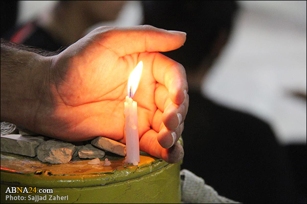 Photos: Lighting a candle on Arbaeen night in Karbala