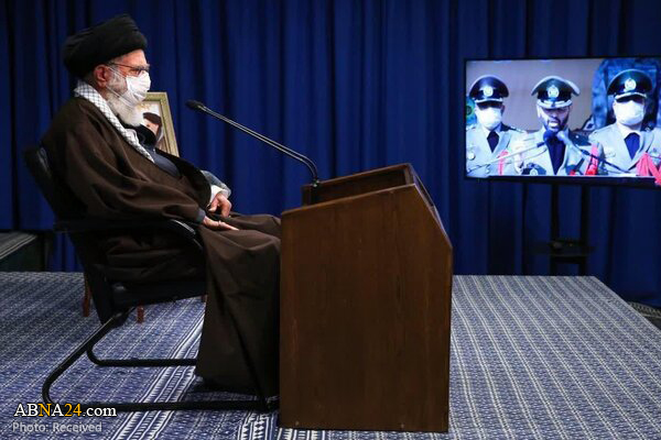 Imam Khamenei: Lack of security to disrupt important values of country