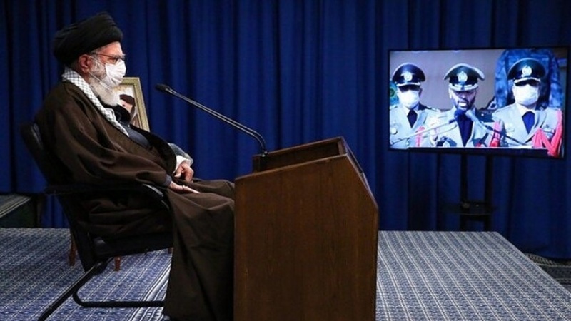 Revolutionsoberhaupt: Iran will "maximalen Druck" in "maximale Schande" der USA verwandeln