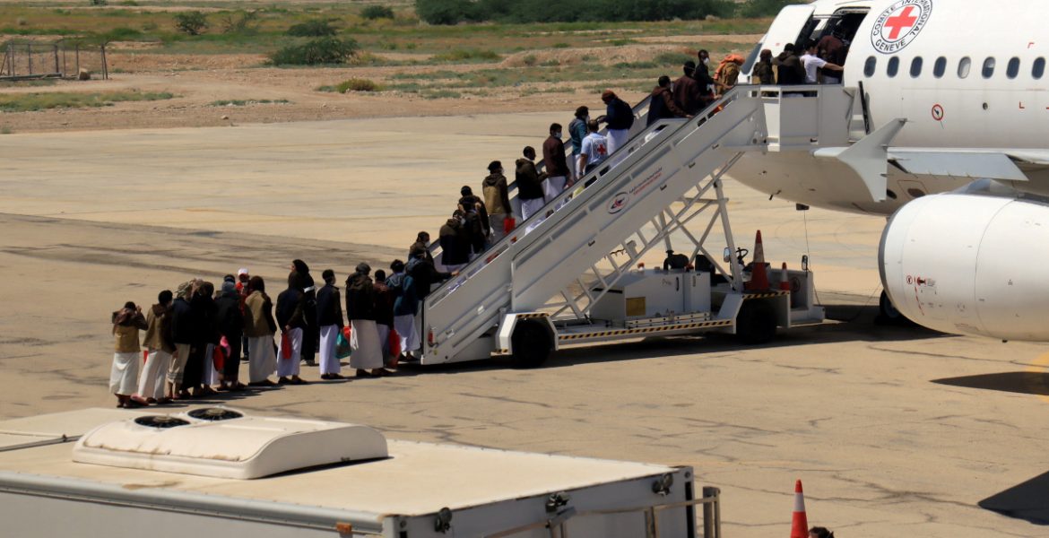 Ansarullah Ta Yi Musayen Fursunoni Amurka Guda 2 Da Wasu ‘Yan Yemen 200 Da Aka Ritsa Da Su A Oman