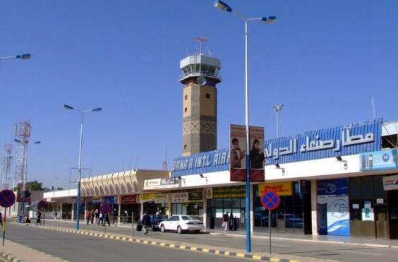 طائرتان تقل أسرى لقوى العدوان تقلع من مطار صنعاء
