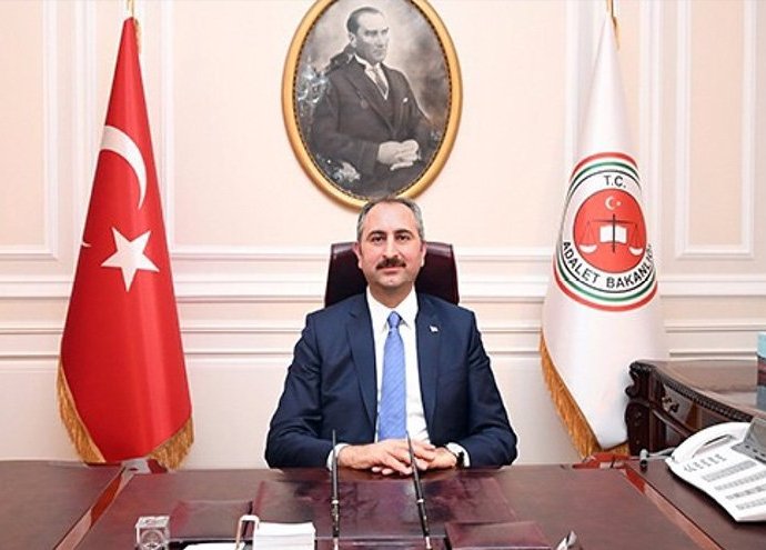 وزير العدل التركي يصف ارمينيا بـ"الدولة الارهابية"