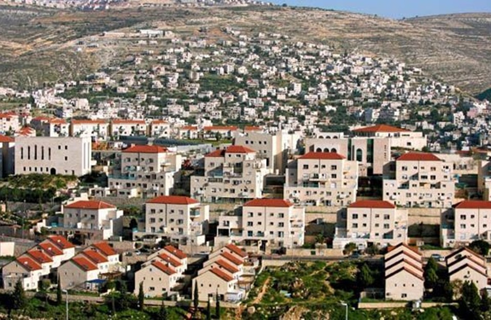 اتفاقيات التطبيع تشجع العدو على بناء وحدات استيطانية جديدة 