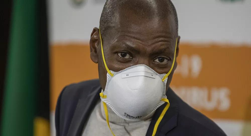 Ministro da Saúde da África do Sul testa positivo para COVID-19