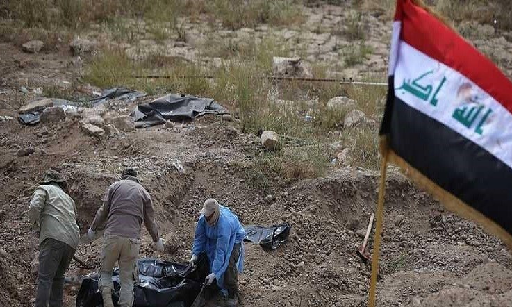 قوة أمنية تعثر على مقبرة جماعية في كركوك تضم رفات 45 شخصاً من ضحايا داعش الارهابي