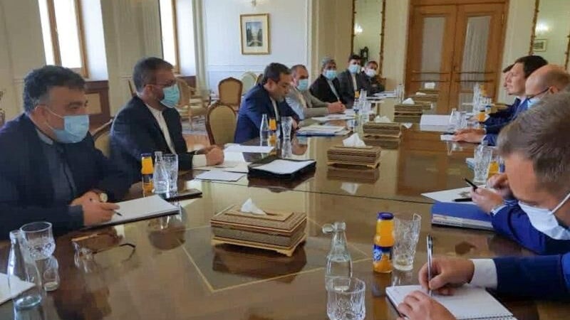 Проведение политических переговоров между Ираном и Украиной под председательством Аракчи и Енина