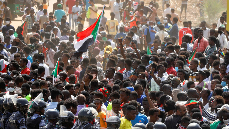 إجراءات أمنية غير مسبوقة تزامنا مع مظاهرات تدعو لإسقاط الحكومة في السودان