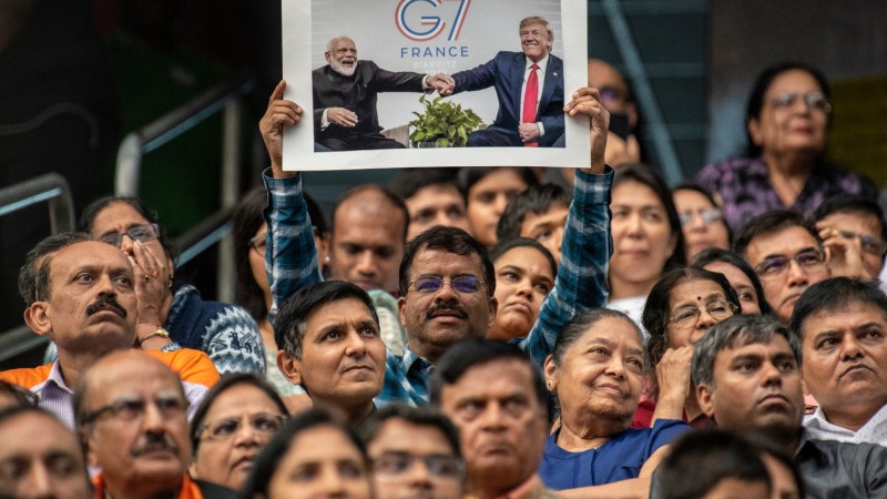 अमरीकी राजनीति में भारतीय अमरीकियों का क्या महत्व है? अमरीका का सबसे अमीर यह समुदाय चुनाव में किसका समर्थन कर रहा है?