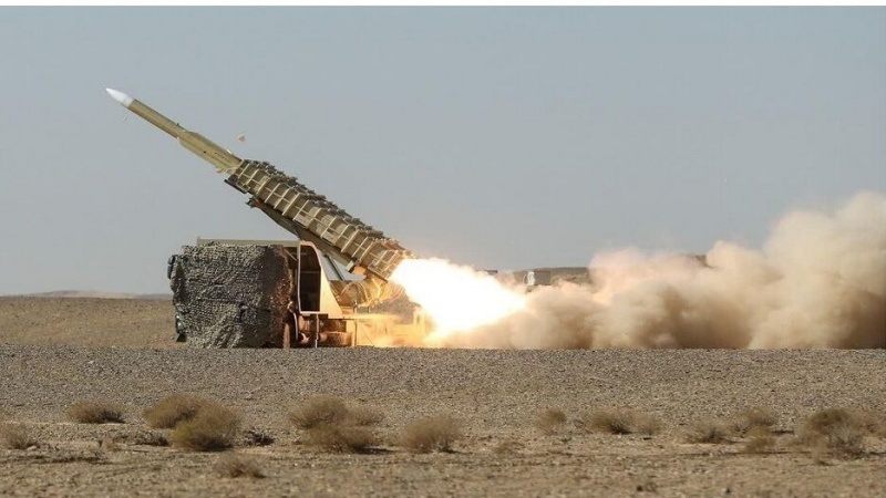 Untuk Pertama Kalinya Iran Luncurkan Rudal Bavar 373