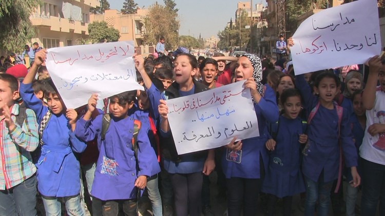 Syrie : Des élèves s’insurgent contre l’administration autonome des FDS