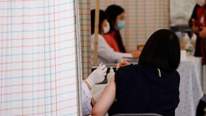 韓国、インフル予防接種続行を承認