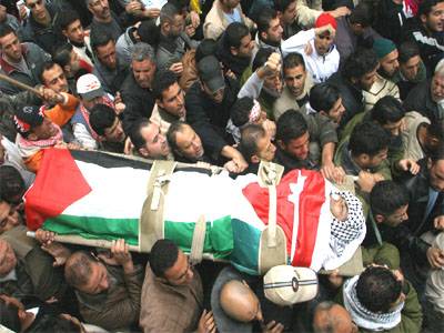 استشهاد فتى فلسطيني باعتداء قوات العدو الصهيوني عليه قرب رام الله