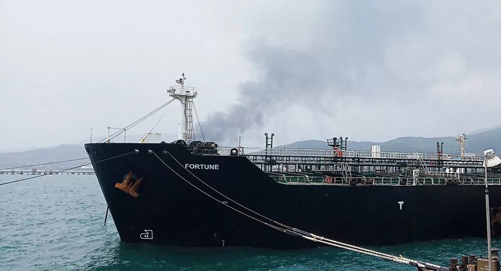Navios dos Irã fornecem petróleo à Síria desafiando sanções dos EUA, revela Reuters