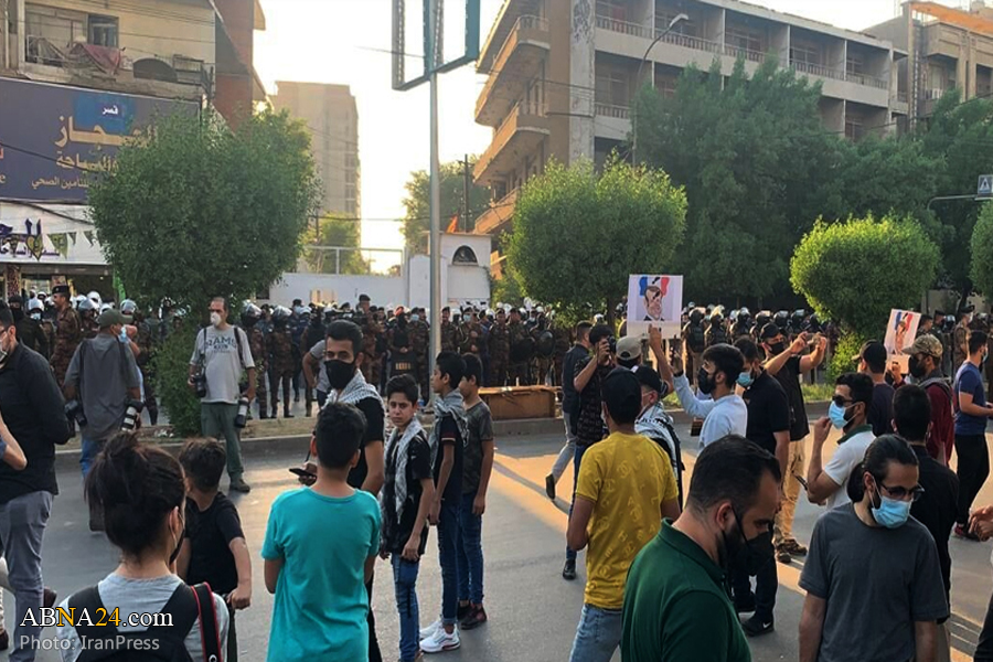 Iraqi people stage protest in front of French embassy over Macron's anti-Islamic remarks
