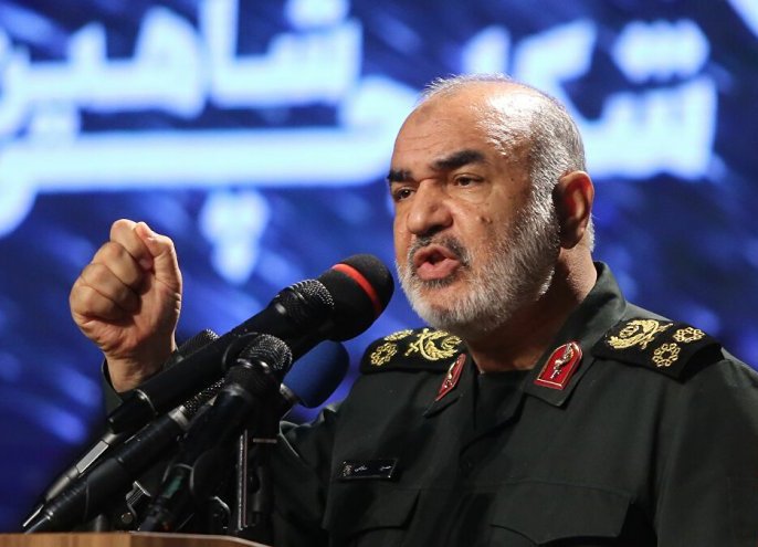 قائد الحرس الثوري يأمر بتحويل مقرات التعبئة إلى مراكز للعاملين في المجال الصحي