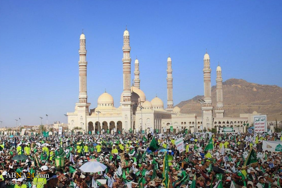 تقرير مصور / احتفال عظيم في صنعاء بمناسبة المولد النبوي (ص)