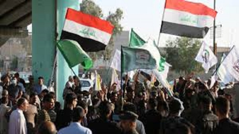 Iraq: la gente scende in piazza contro l'arroganza di Macron